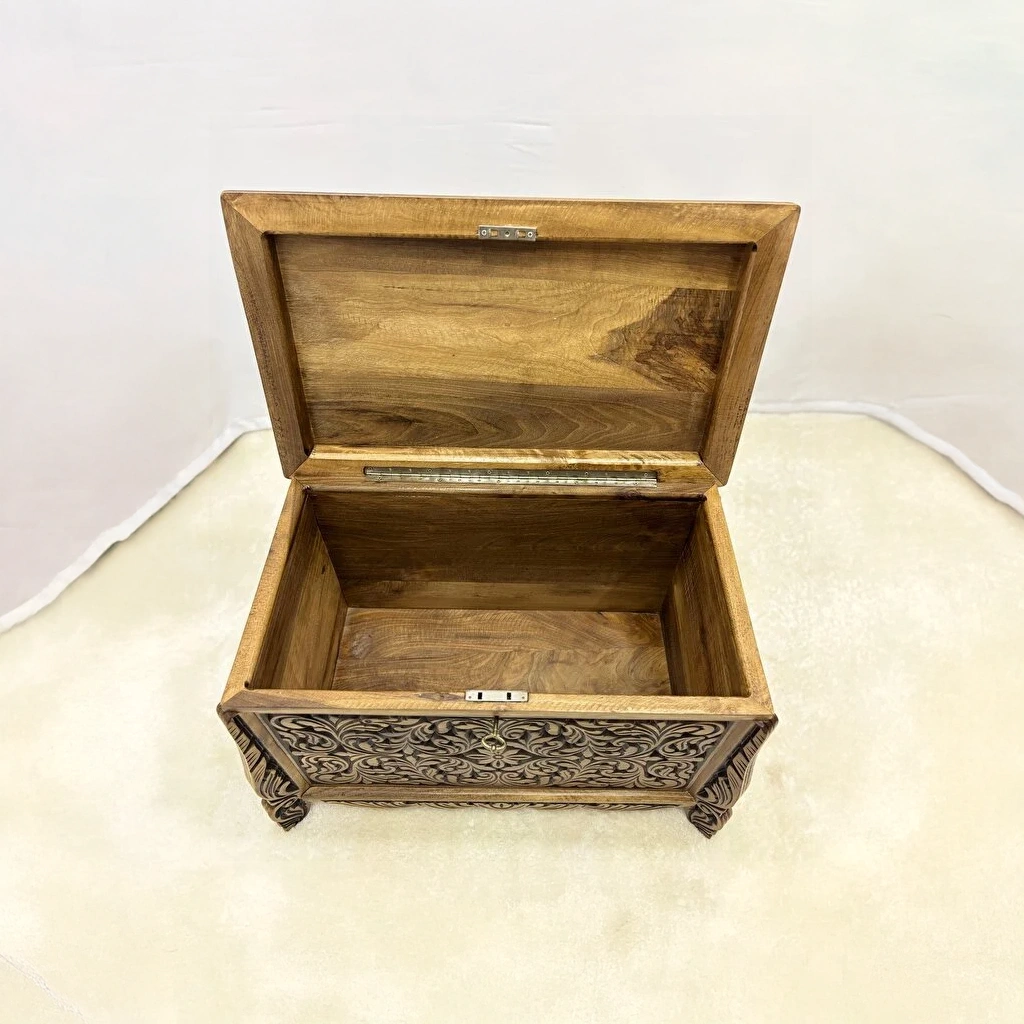 Maraş El Oyma Ceviz Ahşap Çeyiz Sandığı – 68x40x48 cm Orta Boy Sandık - Görsel 6